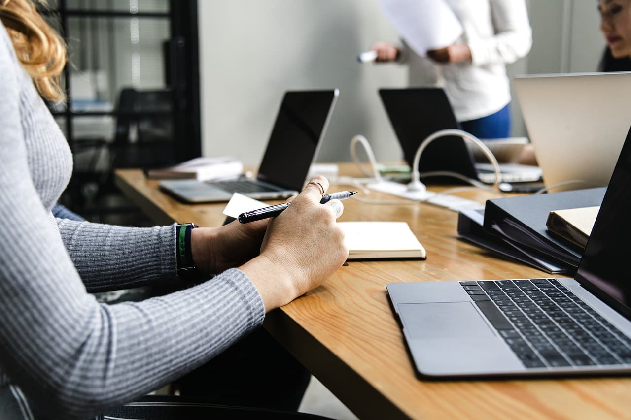 Comment trouver des prospects, sur les réseaux-sociaux 1 social selling